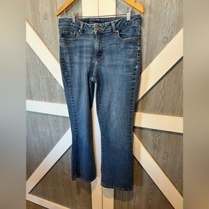 WJ2. LEE WOMEN’S CURVY FIT BOOTCUT JEAN 12 SHORT • Inseam 29